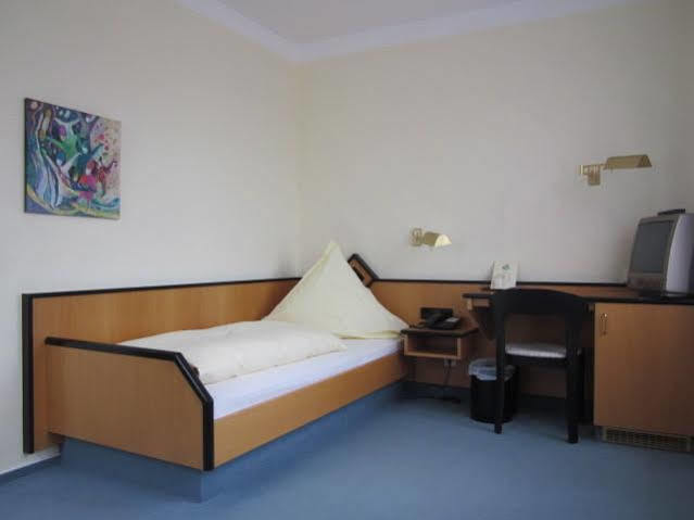 Gasthof Linde - Hotel Blum Unterroth Bagian luar foto
