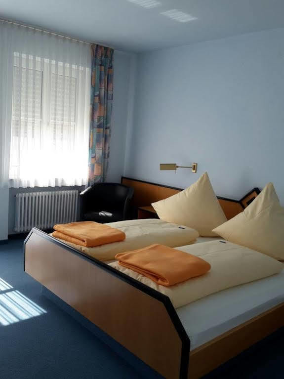Gasthof Linde - Hotel Blum Unterroth Bagian luar foto